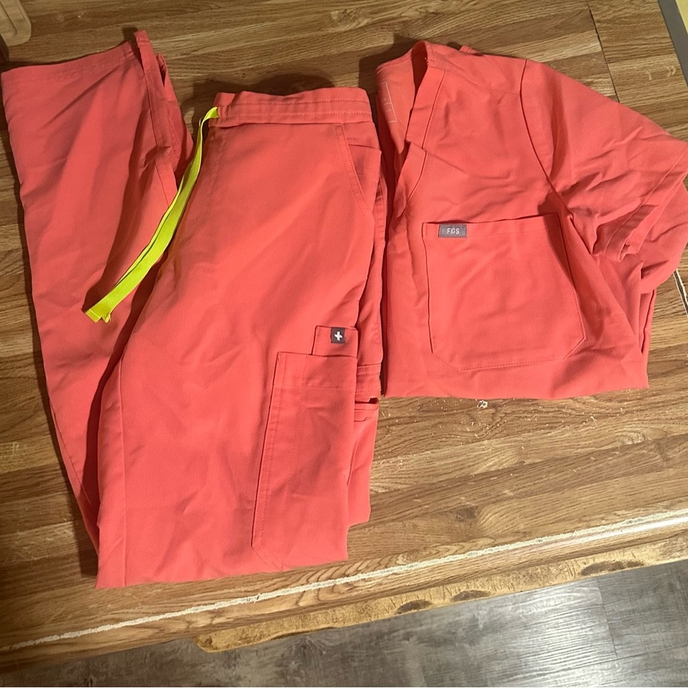 Figs Women's Coral Scrub Set with Neon Yellow Drawstring